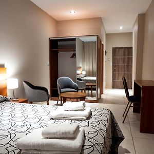 Leloir Suites & Meetings